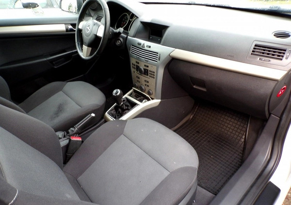 Opel Astra cena 13900 przebieg: 169890, rok produkcji 2007 z Przedecz małe 379
